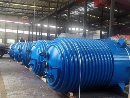 半割コイル付きグラスライニング反応機