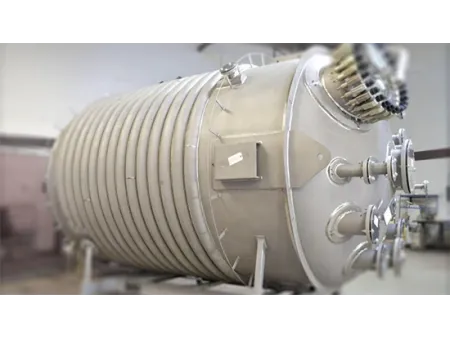 半割コイルジャケット反応機(チタン製)
