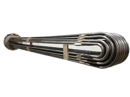 Uチューブ式熱交換器（タンタル製）