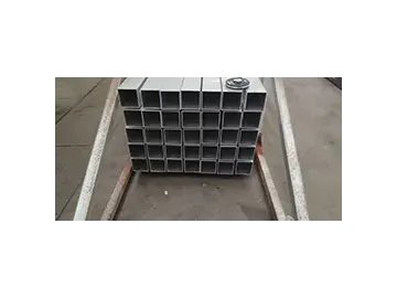 アルミ角パイプと長方形材