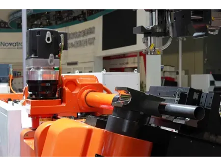 高速多軸連動CNCパイプベンダー